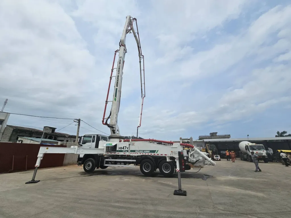 XCMG / SCHWING HB47V