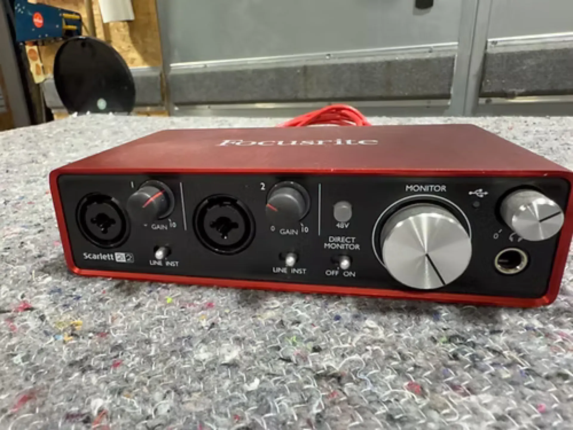 CARTE SON Focusrite SCARLETT 2i2