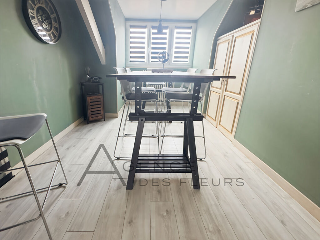 A saisir appartement de 77 m² en centre-ville d'Elbeuf 76500