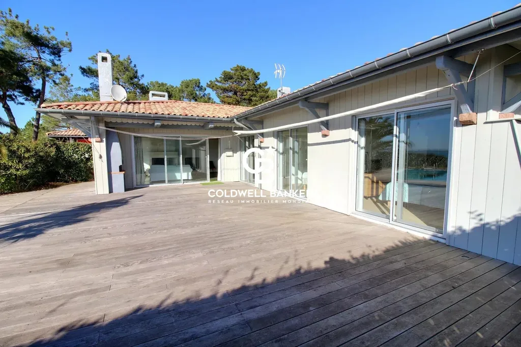 Le Moulleau - villa confidentielle en première ligne, entre piscine et Bassin