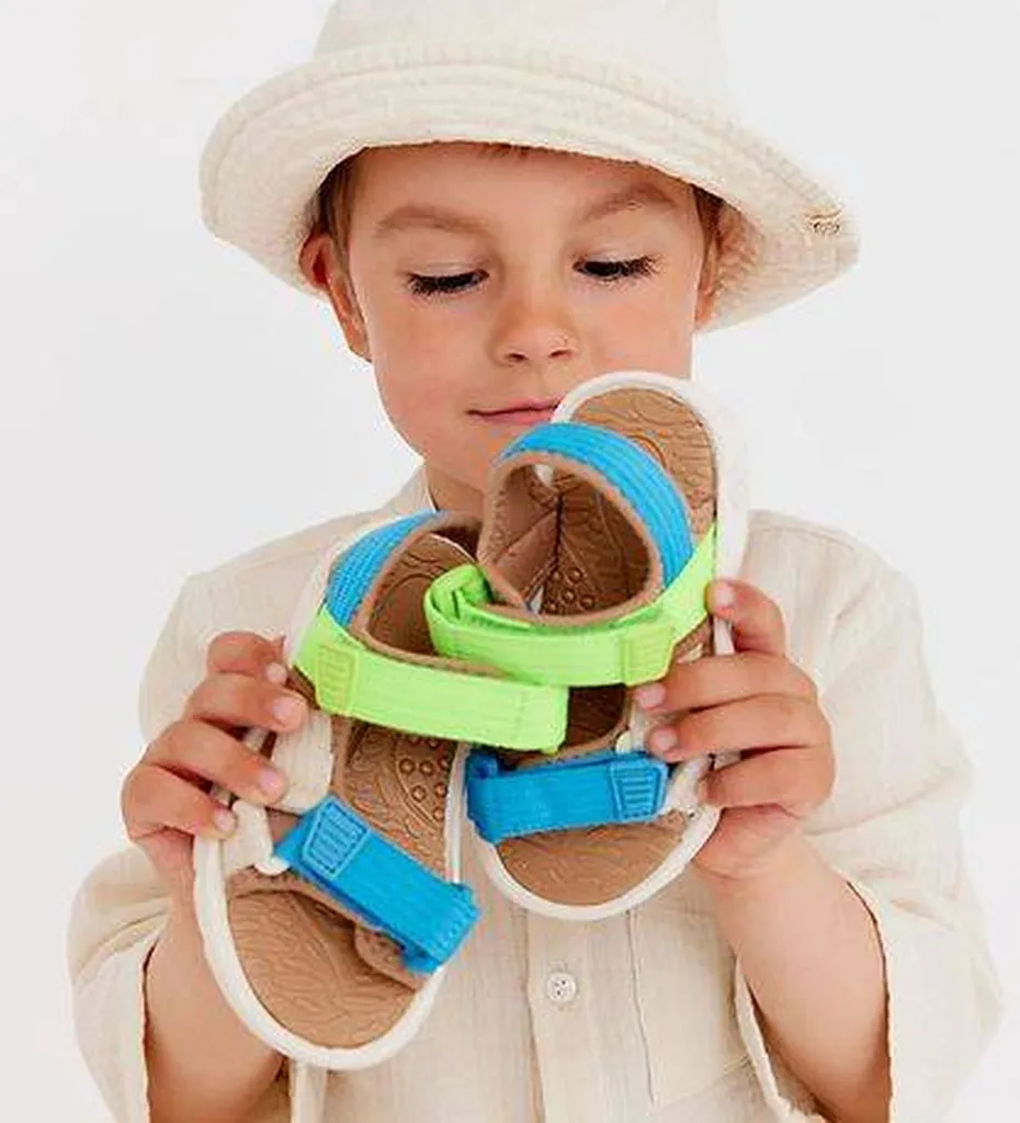 sandale enfants BISGAARD près de Caudéran