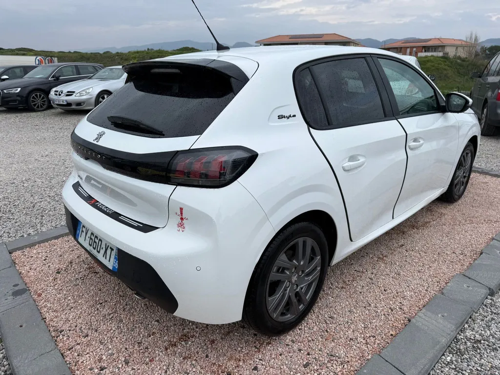 PEUGEOT 208 STYLE 1.2 THP 100CV 
