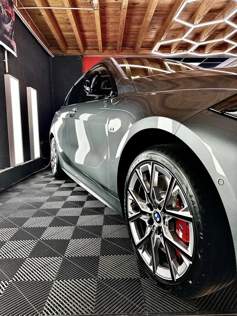 DETAILING PPF voiture traitement céramique Lyon carrosserie BMW Serie 1 