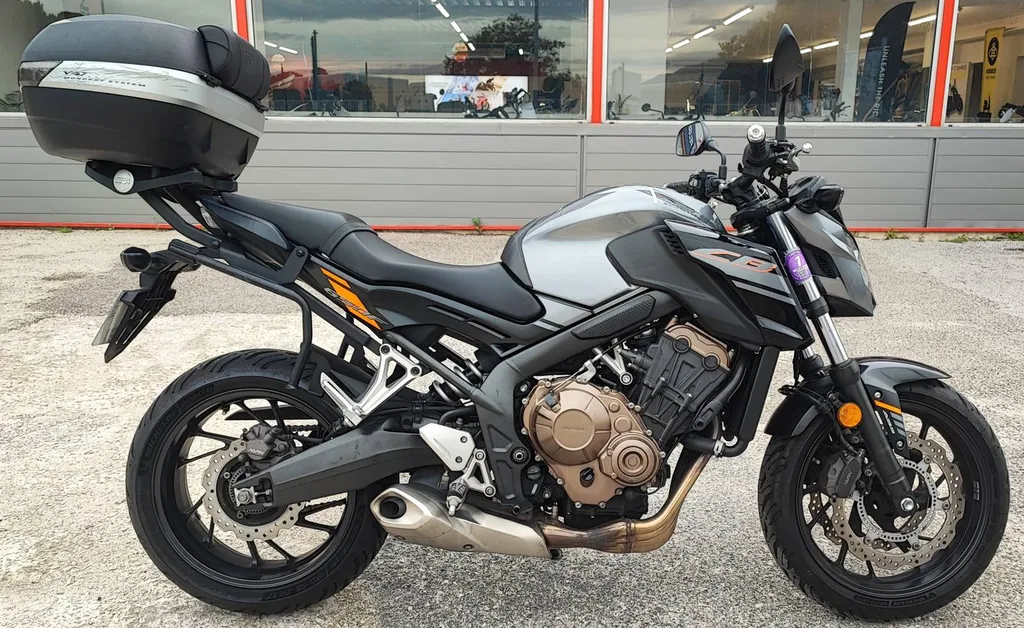 HONDA CB 650 F du 10/2018 avec 24570KM