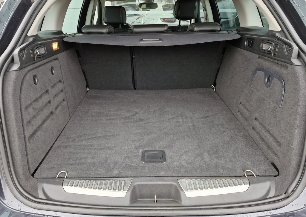 Renault Laguna Estate 2.0 Dci 175 cv Bose Edition Energy historique 100% Renault / 4Control / Bi-Xenon / BOSE / occasion près de Toulouse en Occitanie à Plaisance du Touch