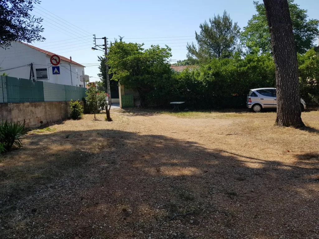 VENDU! Terrain de 420 m² - TOULON (FT101)