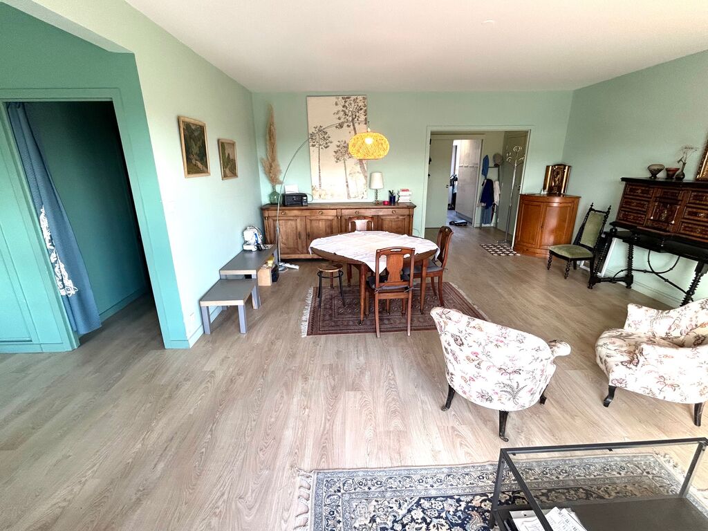 Bel appartement T4 avec parking, Bordeaux Barrière du Médoc