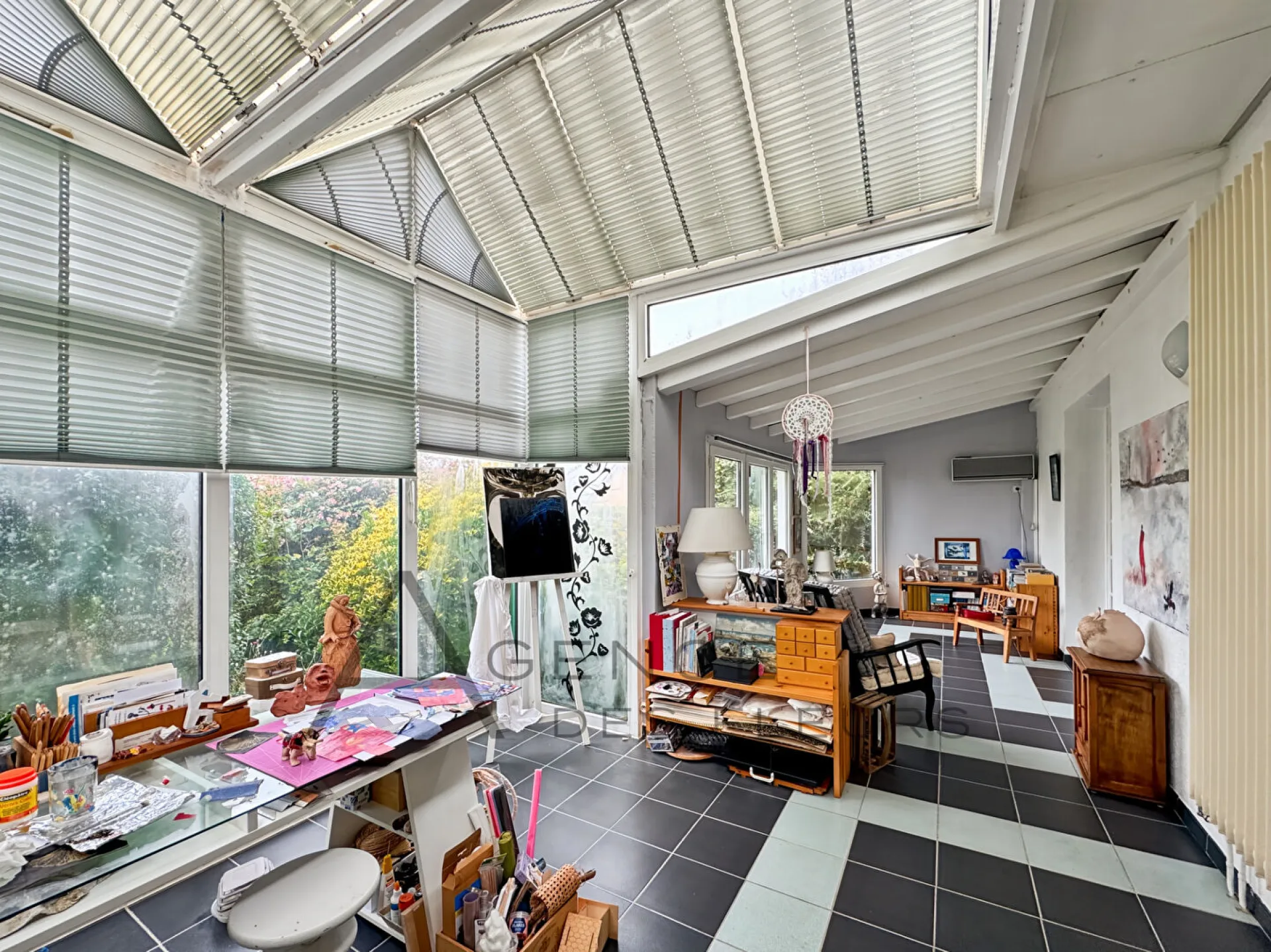A vendre, maison familiale de 159 m2 sur un terrain de 1509 m2 située à Saint-Pierre-des-Fleurs