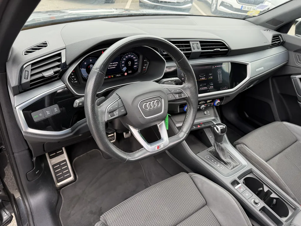 Audi Q3 d'occasion proche de Le Havre : découvrez ce SUV premium S Line chez Caudebec Automobiles
