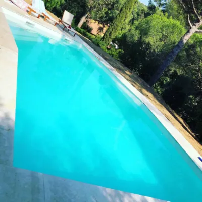Réalisation béton piscine TERRE DU MONDE