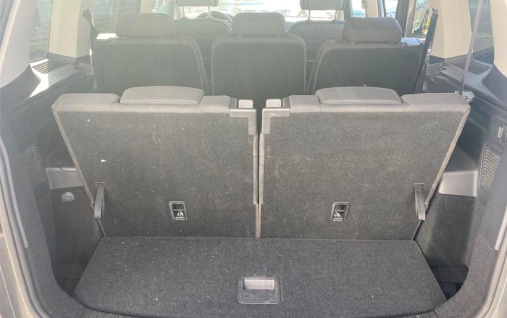 Volkswagen Touran 7places d'occasion 110ch Confortline près de Lillebonne