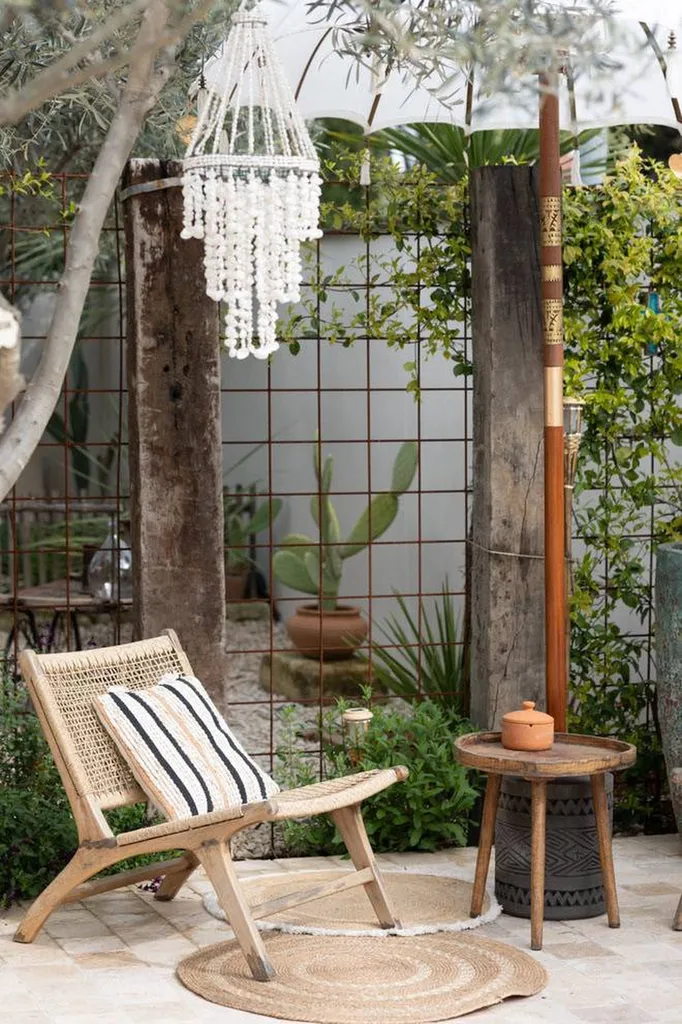 PAVES TRAVERTIN BEIGE RUSTIC 15X15X3CM