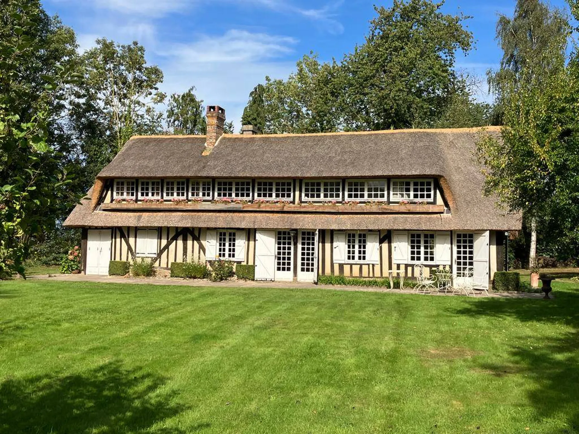 Charmante chaumière avec jardin