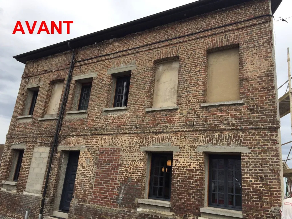 Trouver une entreprise réalisant des façades en imitation brique proche de Tourville la Rivière 76.