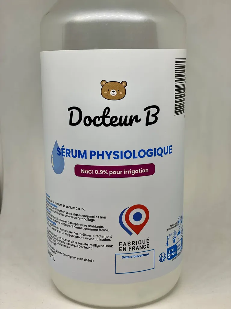 serum physiologique en flacon en pharmacie
