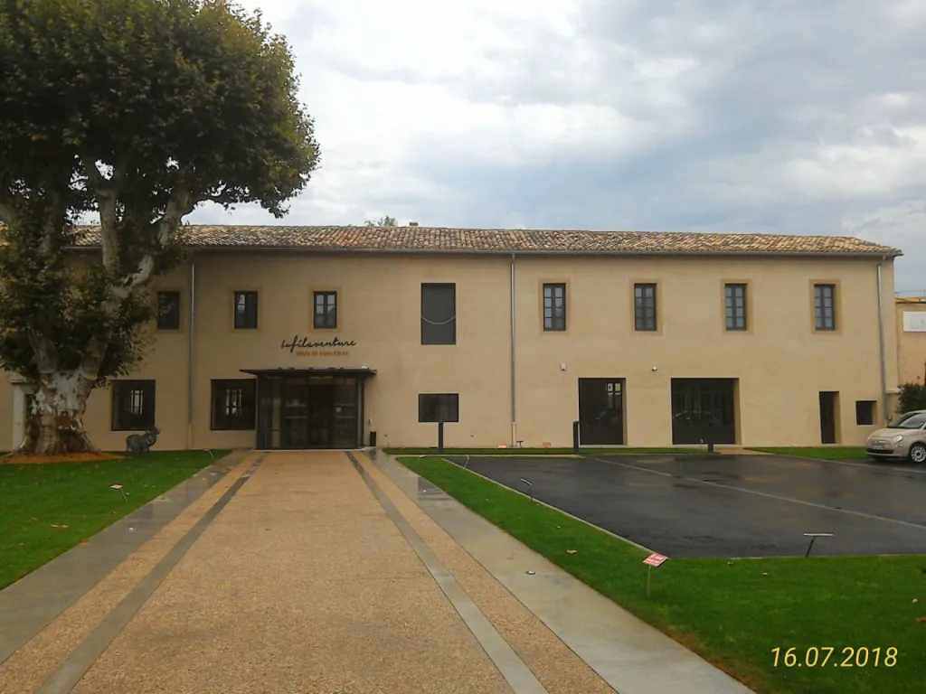 gouttières en zinc vaucluse