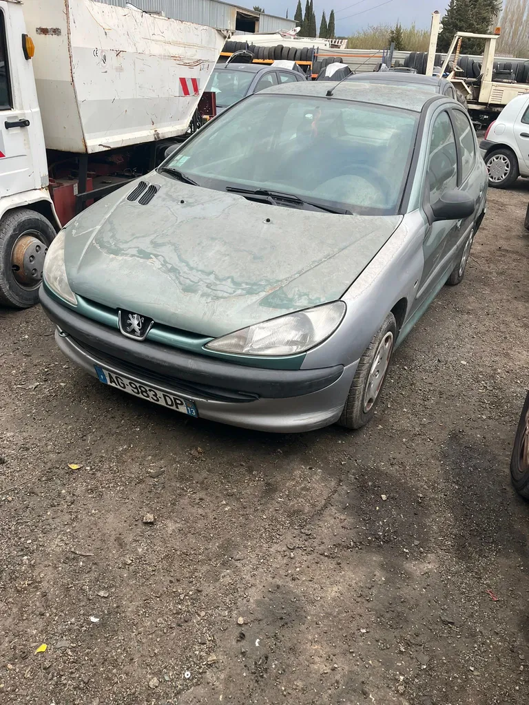 Epaviste Eyguières 0620623133 – Enlèvement gratuit d'épaves dans les Bouches-du-Rhône