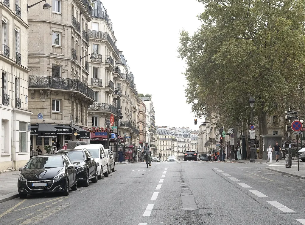 Location - Boutique 55 m², Censier-Daubenton, Rue Monge 75005 PARIS