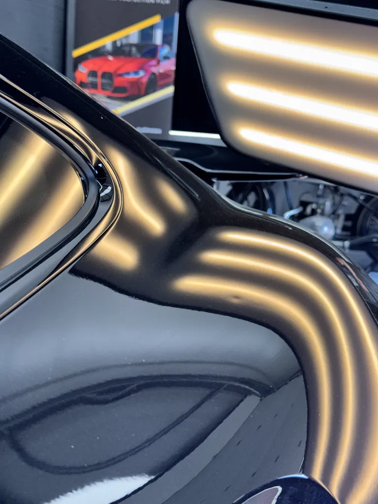 Débosselage sans peinture sur une aile arrière droite d'une Porsche 911 Turbo S près de Fontainebleau (77)