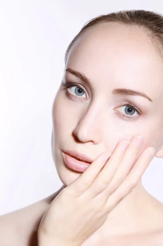 Découvrez le Stretching facial avec votre Facialiste diplômé de l’académie des facialistes dans votre Centre Aglaé de Pertuis.