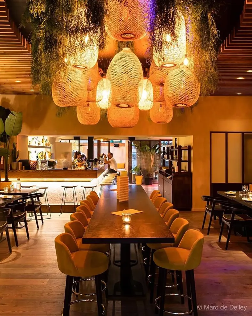 Installation son & lumieres restaurant le Qeya##/details-installation+sonorisation+et+eclairages+le+qeya+a+bandol+var+83-317