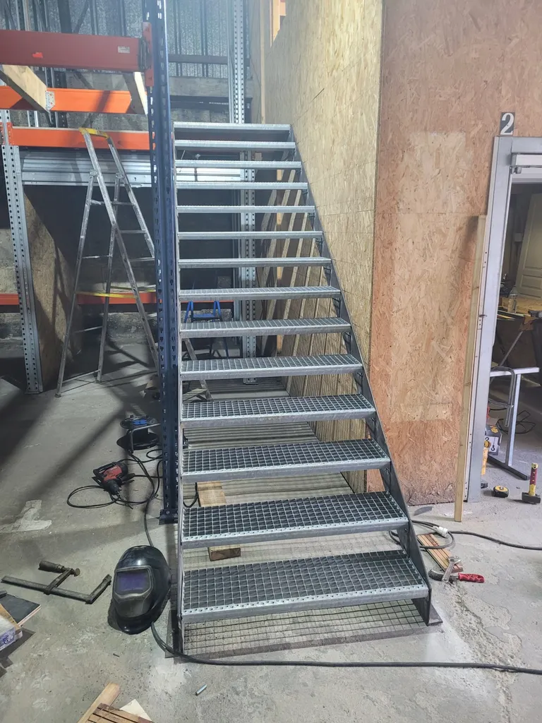 gain de place avec un escalier à bordeaux 