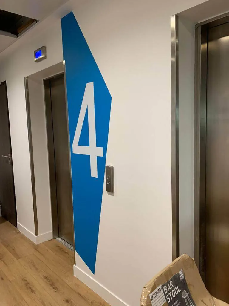 tdc-signaletique-adhesif-cat-amania-paris