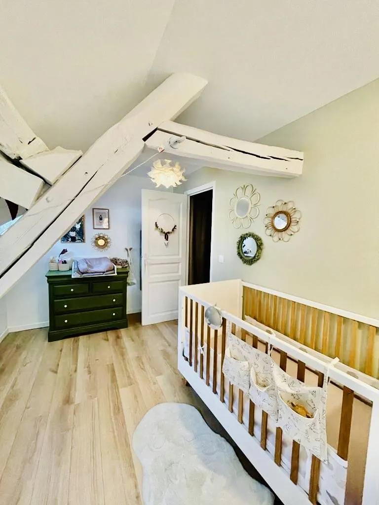 A vendre maison de 200 m² édifiée sur 2573 m² de terrain sur la commune très recherchée de LA BOUILLE 76530