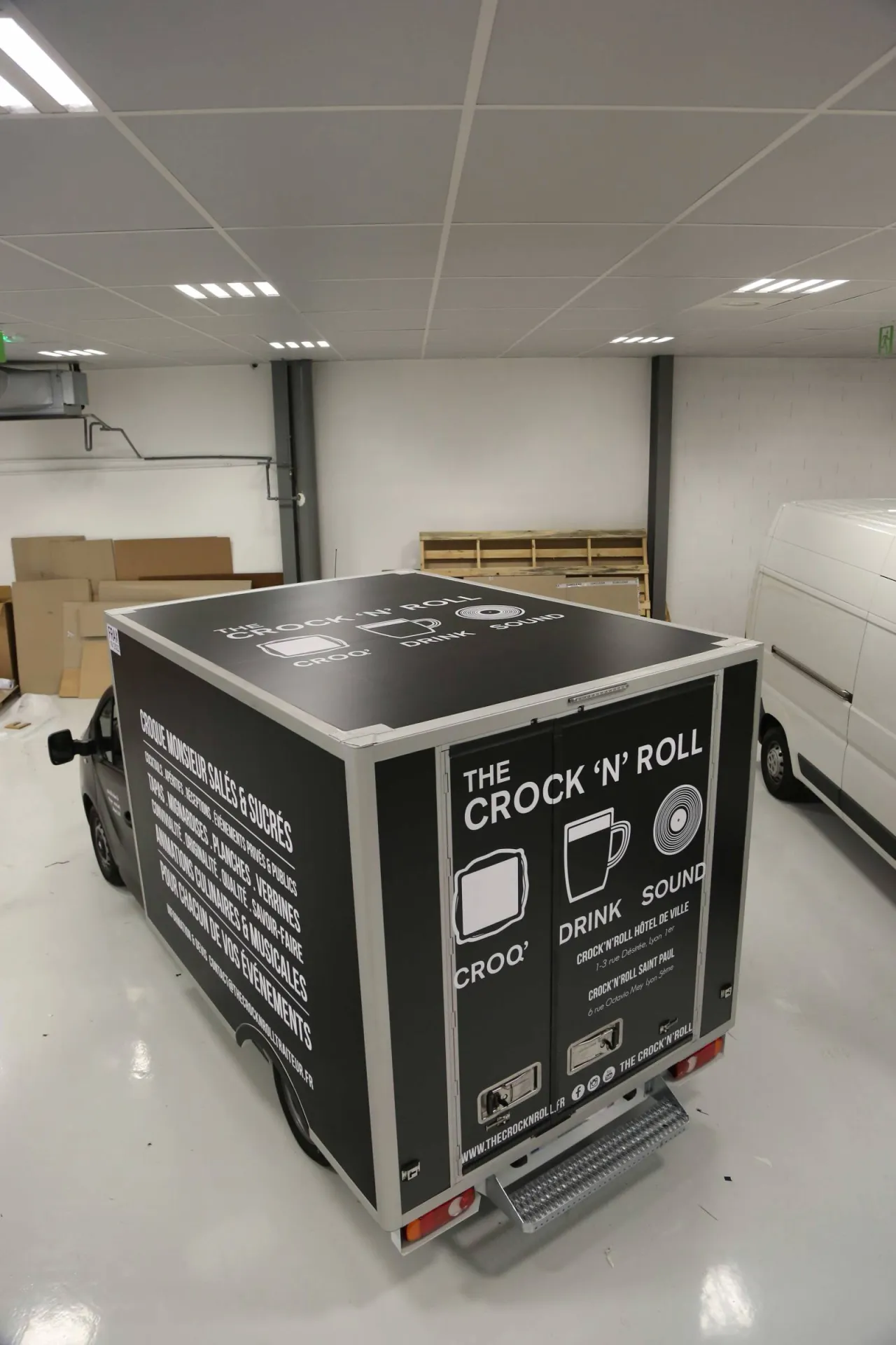 Impression pose covering foodtruck crocnroll lyon