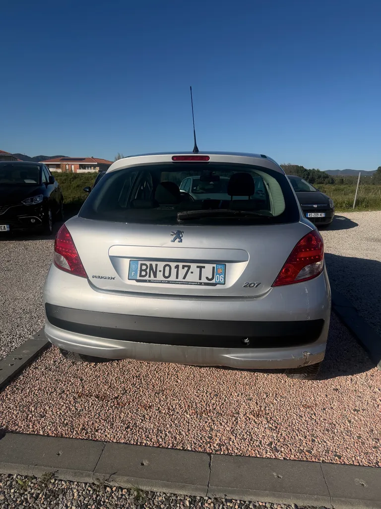 PEUGEOT 207 1.4 VTI 95CV ACTIVE 5 PORTES 