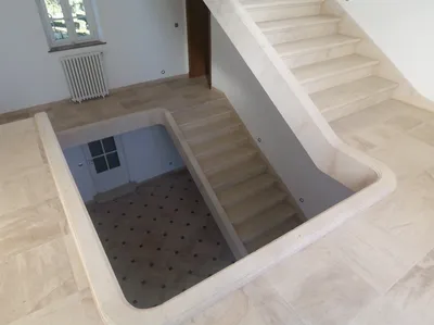 Créer un aménagement intérieur en pierre naturelle sur mesure pour valoriser votre habitat à Uzès dans le Gard