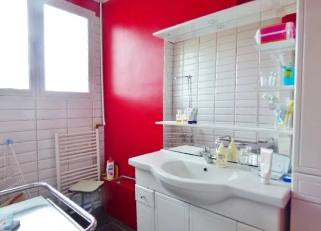 A vendre pavillon en rdc avec jardin 2 chambres proche oissel 76