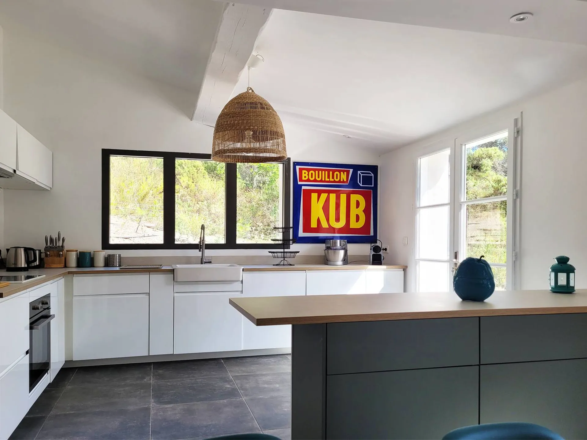 La composition de la cuisine est un élément essentiel travaillée à la réalisation des plans de votre maison