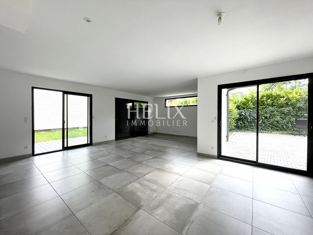 Maison à Fourqueux 232.27 M2 proche lycée international/ centre ville