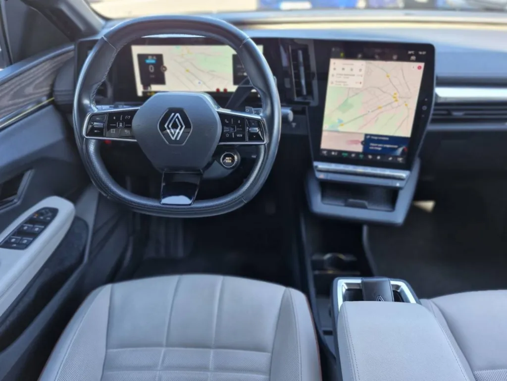 Renault Megane E-TECH 100% Electrique ICONIC EV60 220cv Super Charge occasion Harman Kardon près de Toulouse à Plaisance du Touch