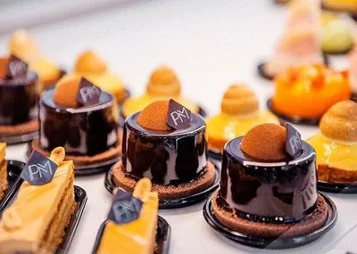 commander des patisseries pour anniversaire barrière de Pessac proche de bordeaux