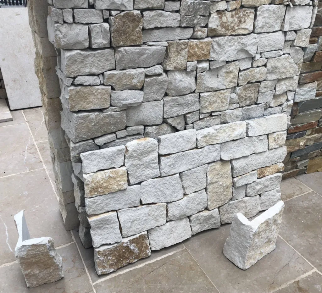 Parement en pierre naturelle de Dordogne Montagnac, proche Bordeaux, Nouvelle Aquitaine