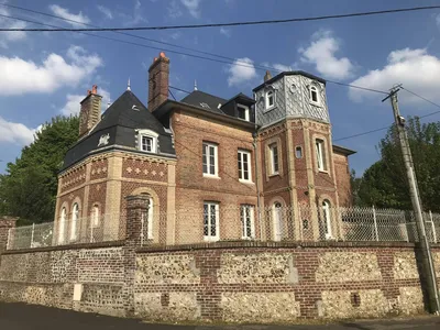 Maison Bourgeoise avec dépendance d'environ 145m² habitable à vendre au Trait, sur l'axe Caudebec en Caux / Duclair