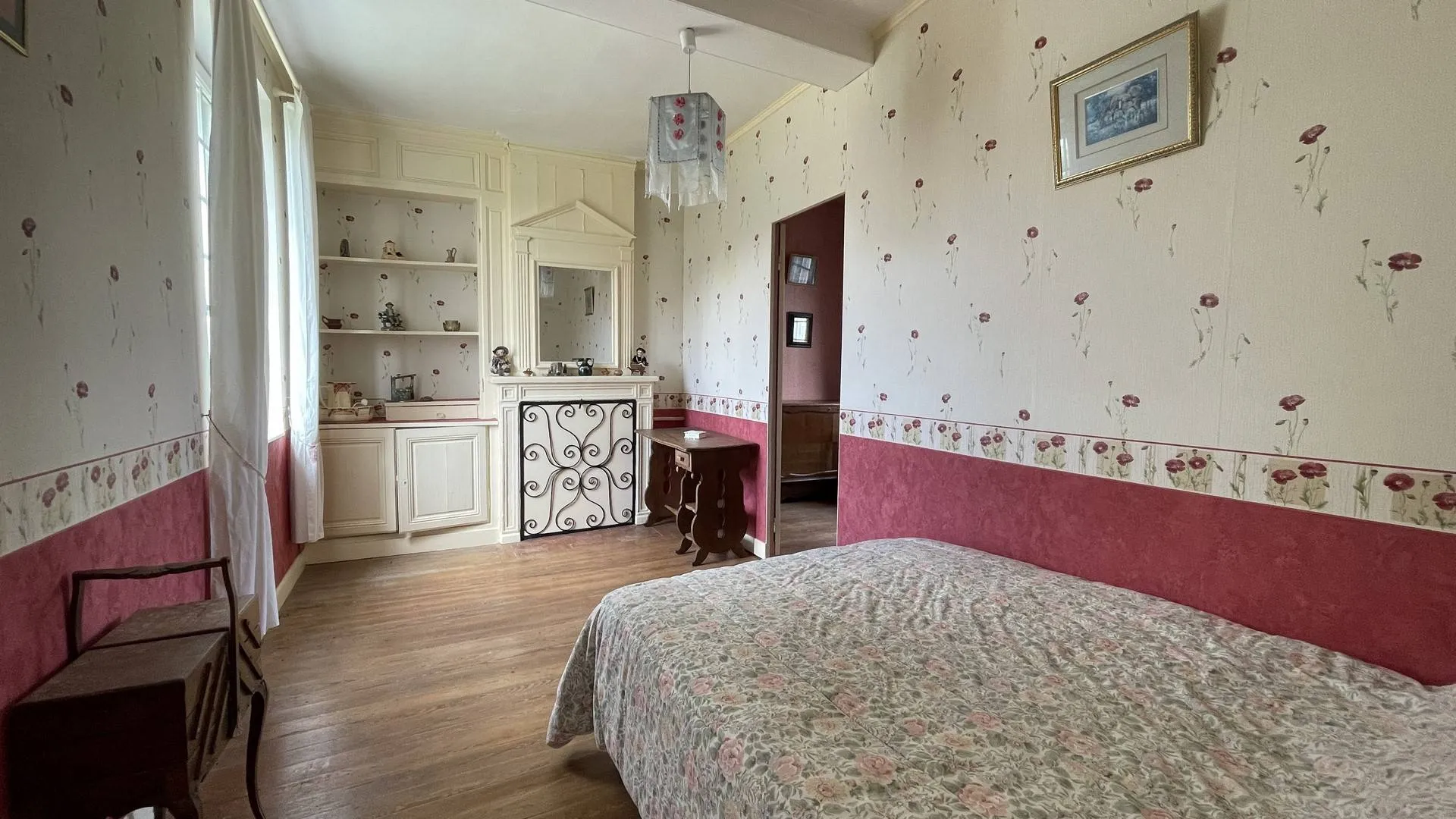 **Propriété avec dépendances à vendre** : Maison de maître avec hangar et cellier, en vente chez Terres et Demeures De Normandie.