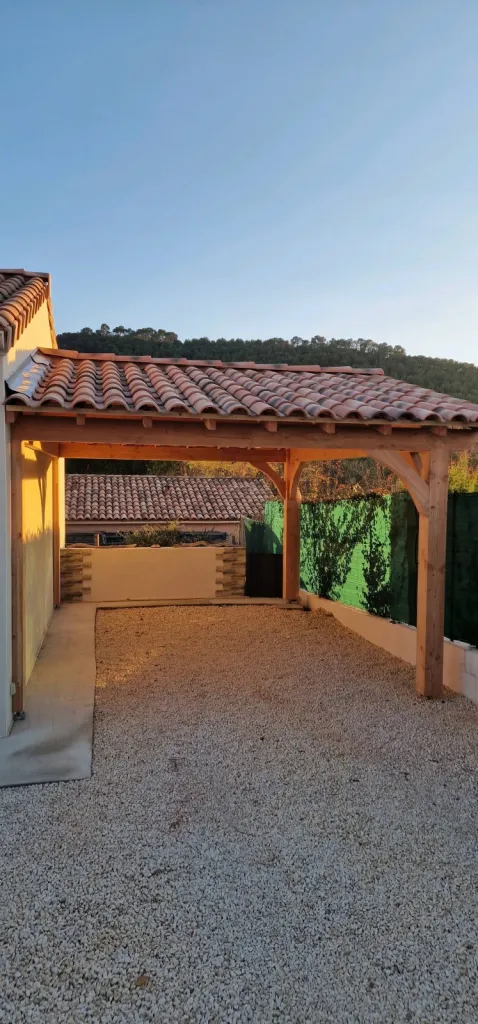 Conception d'un Carport bois adossé au Castellet Var 83