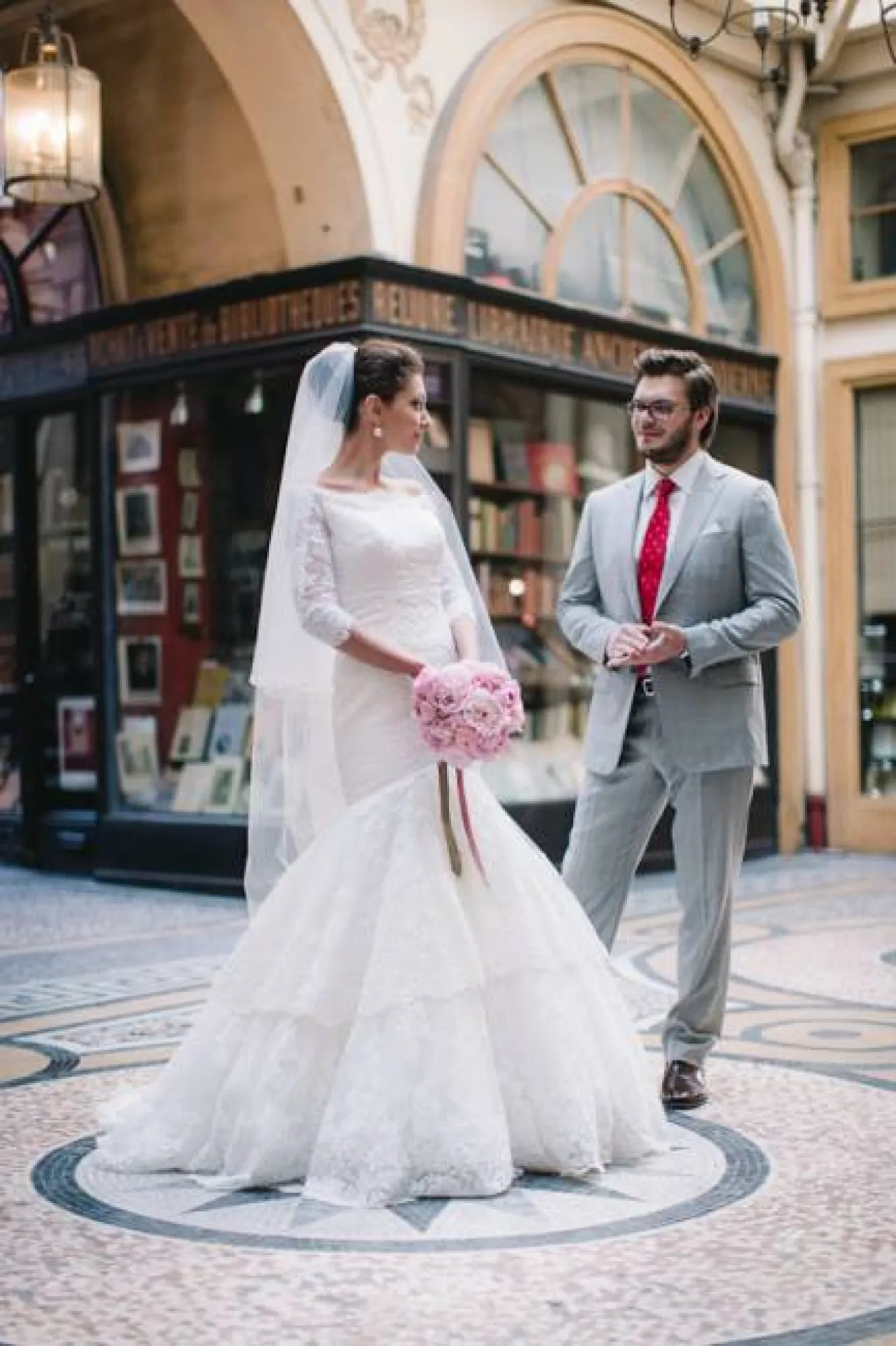 mariage dans les galeries parisiennes