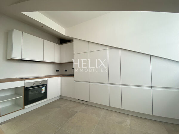 A vendre appartement 82,60 M2 à Saint-Germain-en-Laye , RER A 10 mn