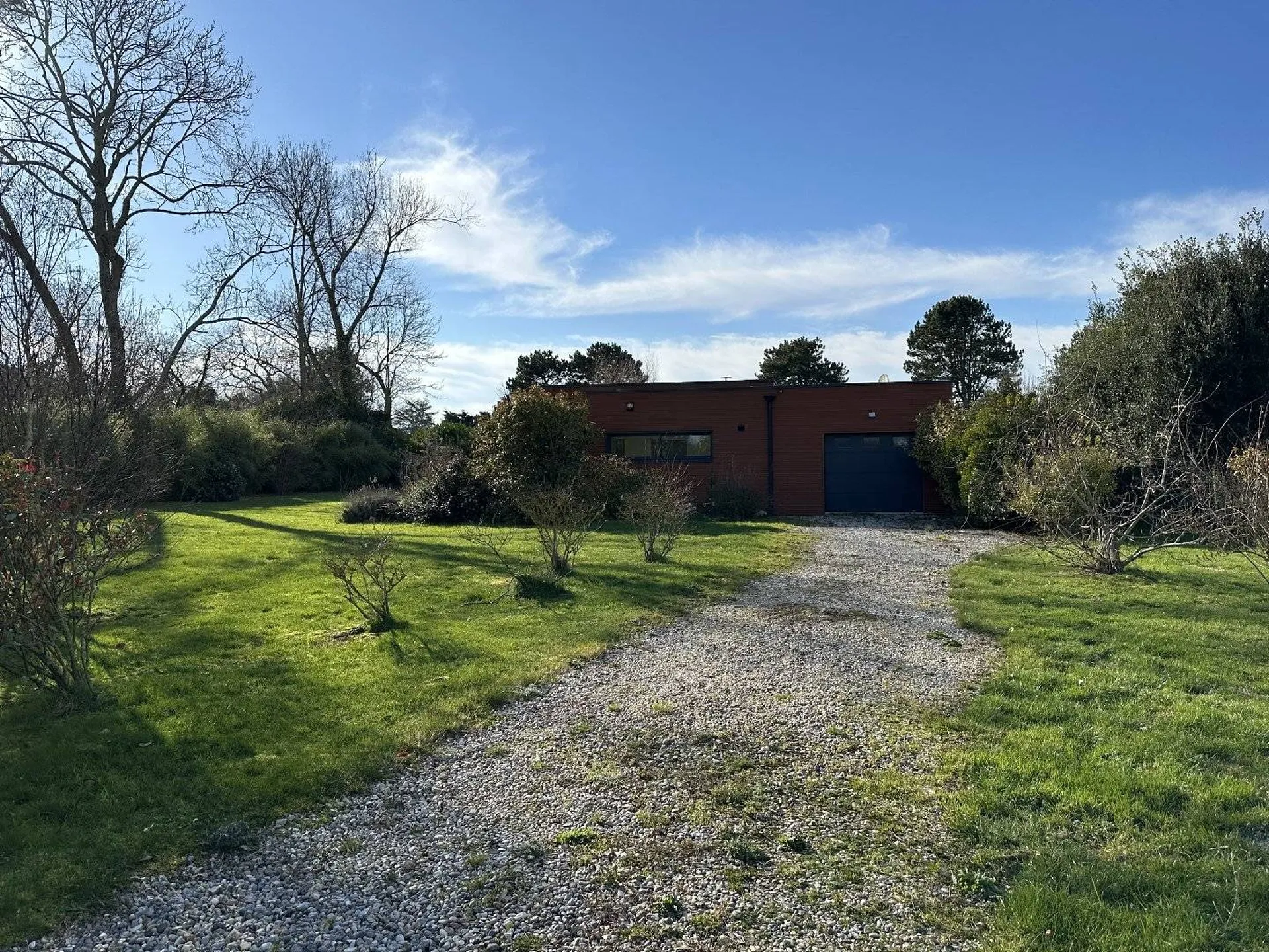 A vendre maison d'architecte avec garage