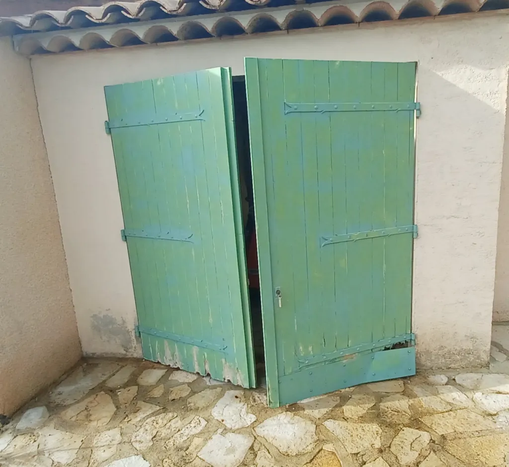 Porte de garage battante en CTBX