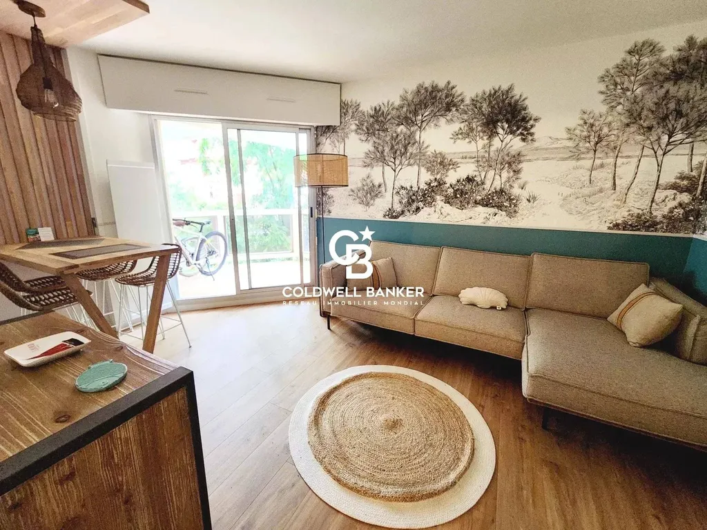 Appartement à vendre à Arcachon – t2 rénové avec terrasse et parking à 5 min de la plage Pereire