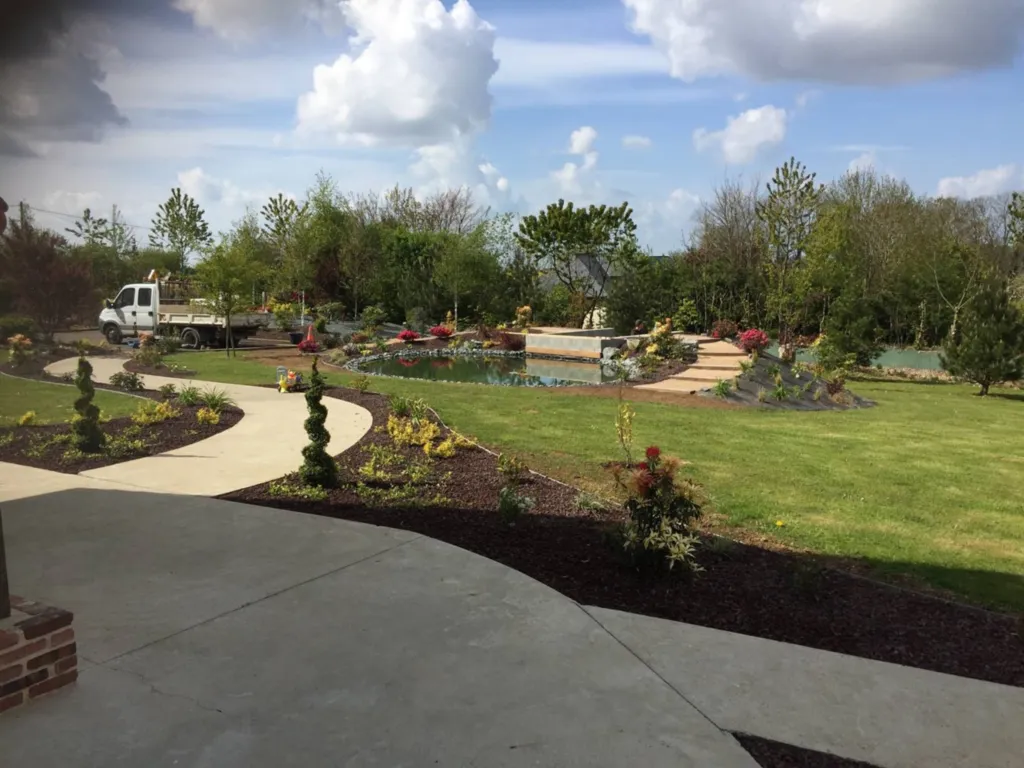 entreprise pour l'amenagement de bassin avec filtration region goderville