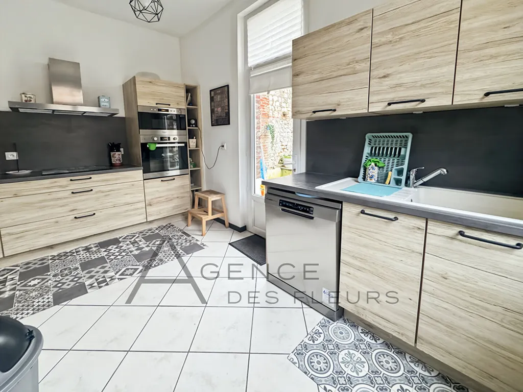 A vendre, maison familiale de 155m² sur un terrain de 170m² située à Elbeuf 76500