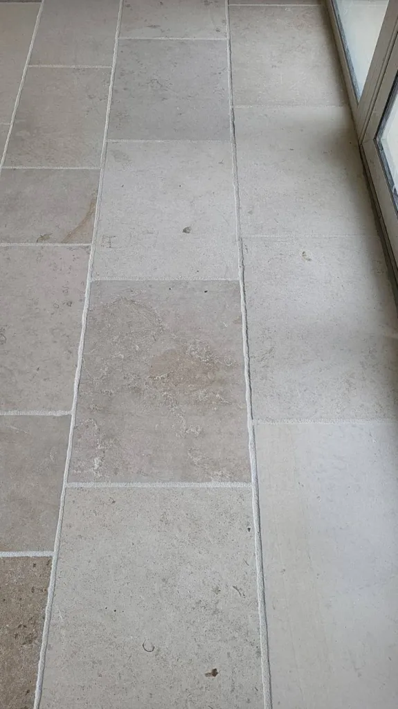 Dallage pierre naturelle pour style contemporain à Bordeaux, Nantes et Biarritz.