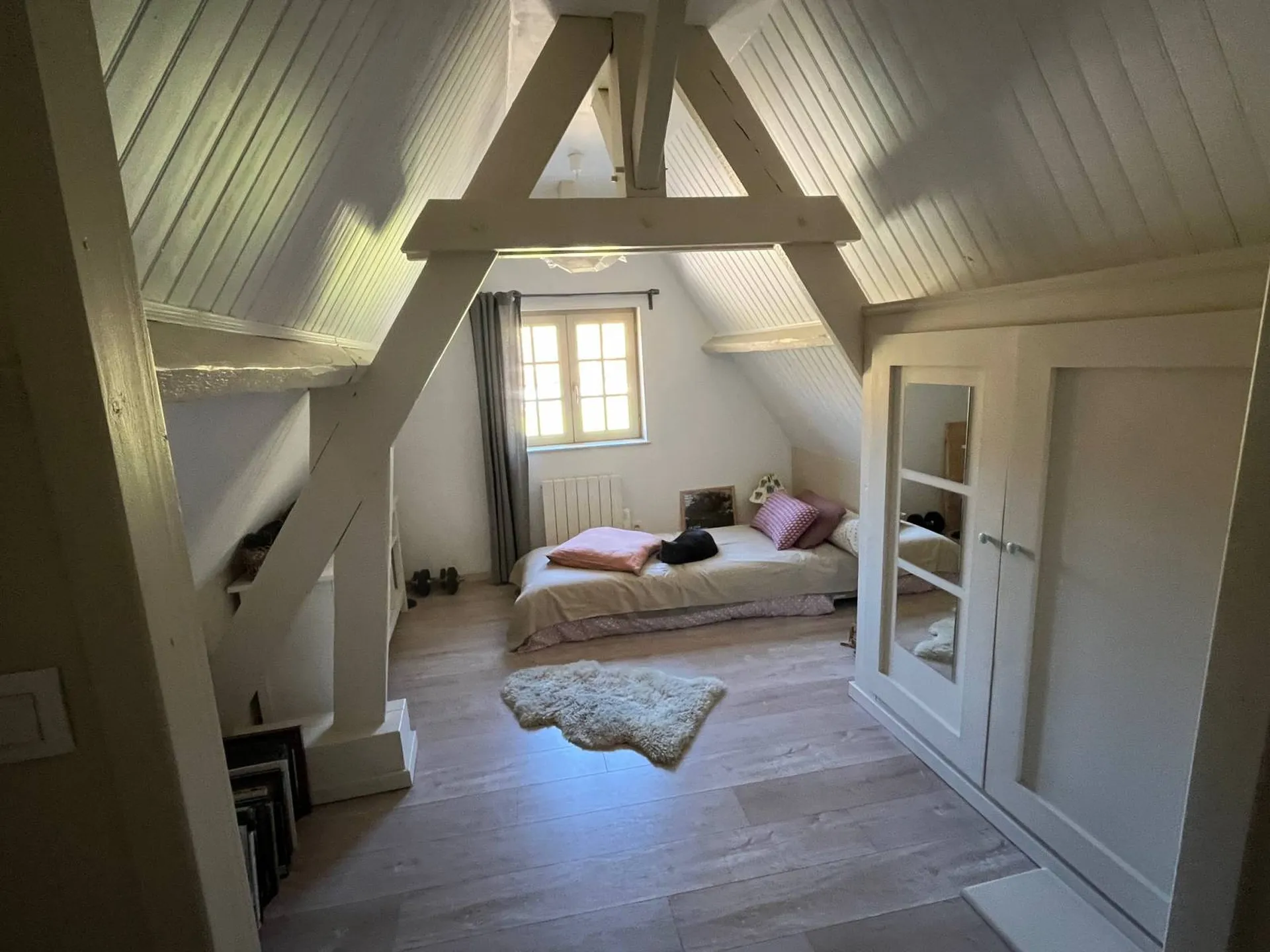 A vendre : Chaumière en très bon état général située à Rives en Seine