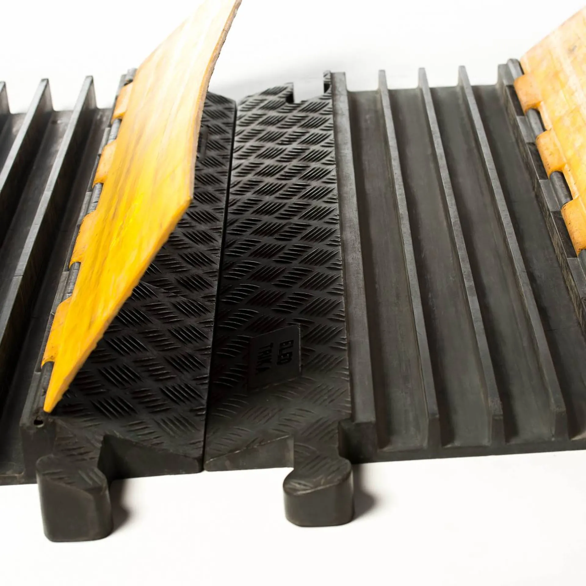 Location de passages de câbles Sénior